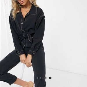 Liquor N Poker tie front crop top in washed black